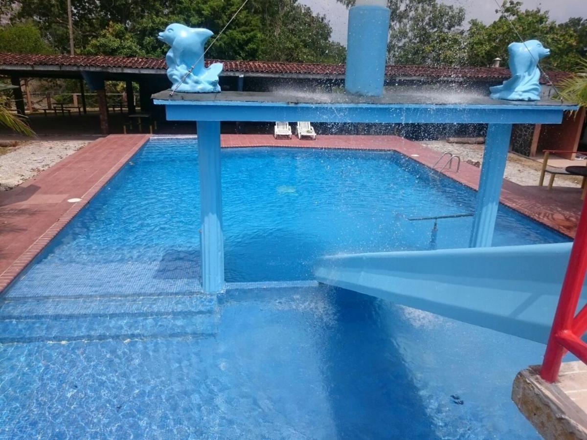 Hotel Hacienda Alajuela à Colon Extérieur photo