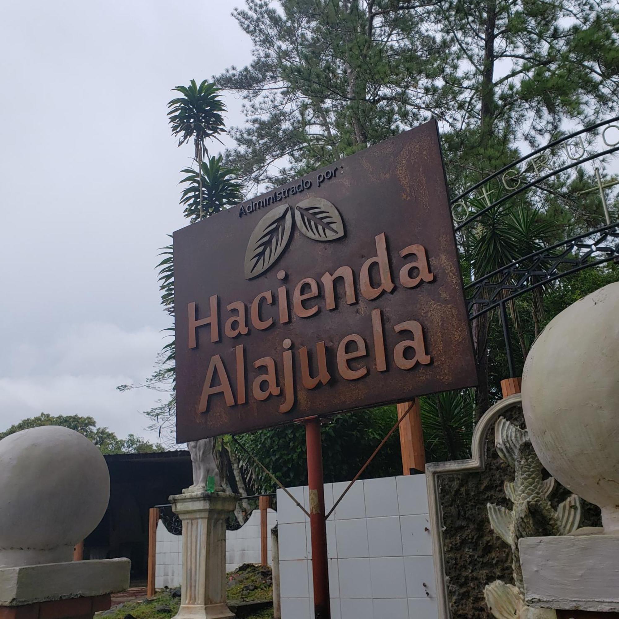 Hotel Hacienda Alajuela à Colon Extérieur photo